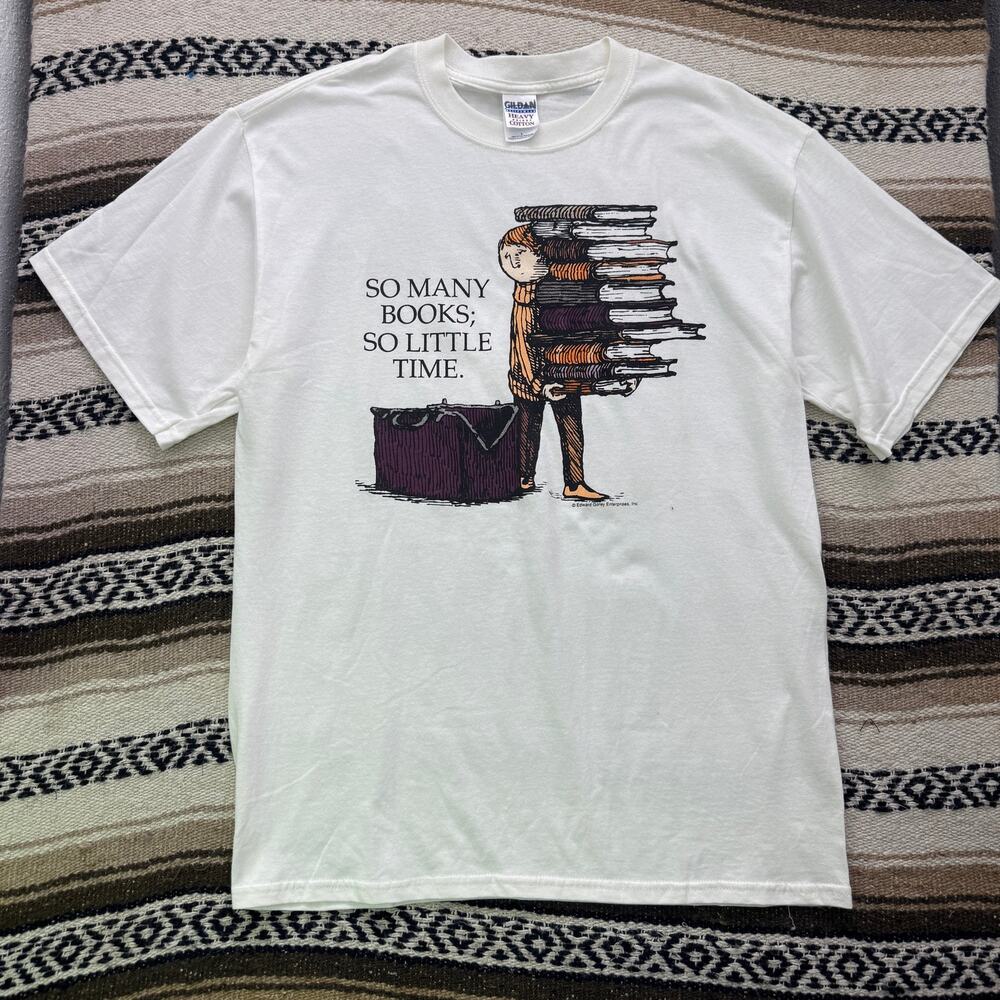 Vintage 2000's So Many Books So Little Time Edward Gorey White Tee Shirt Sz L